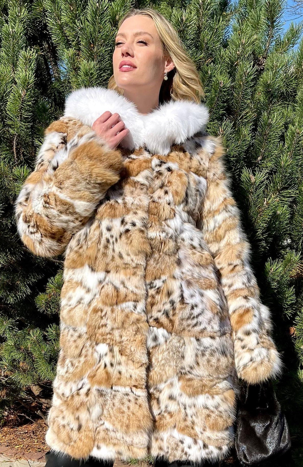 Natural Lynx Reversible To Taffeta Hooded Short Coat With Shadow Fox Trim